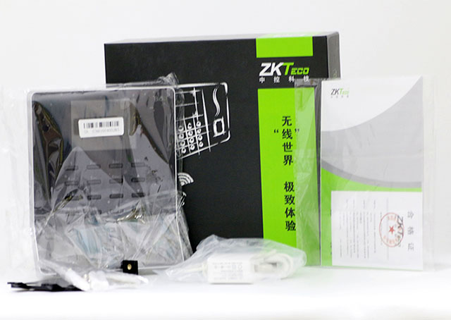 中控智慧W7 W8指纹式考勤机包装