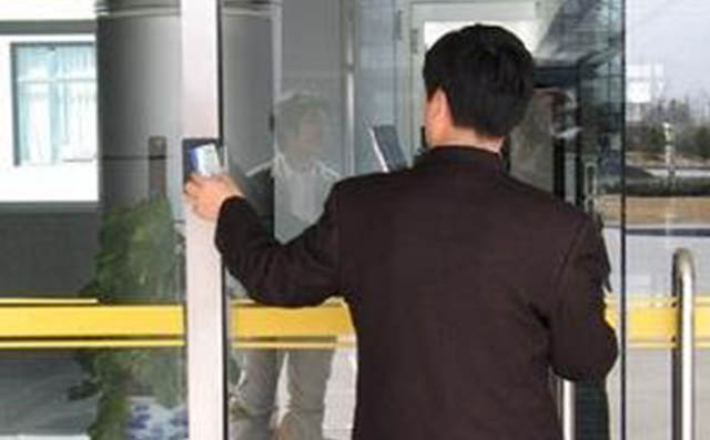 刷卡式门禁系统