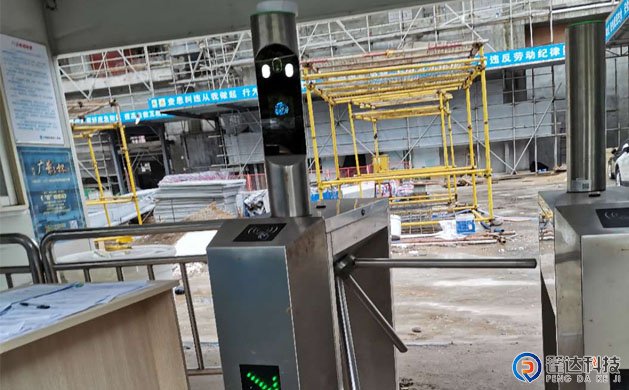 通道人脸识别闸机系统